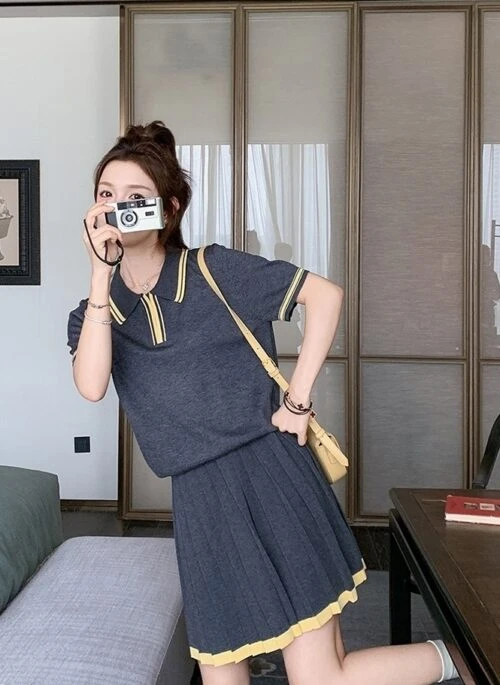 Dark Gray Pleated Skirt Short Sleeve Casual Set