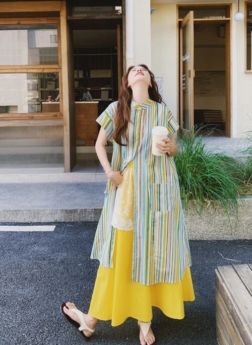 Dopamine Vacation Striped Shirt Skirt Set