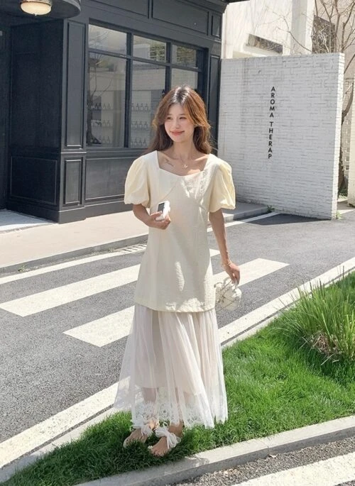 Elegant Layered Mesh Puff Sleeve Maxi Dress