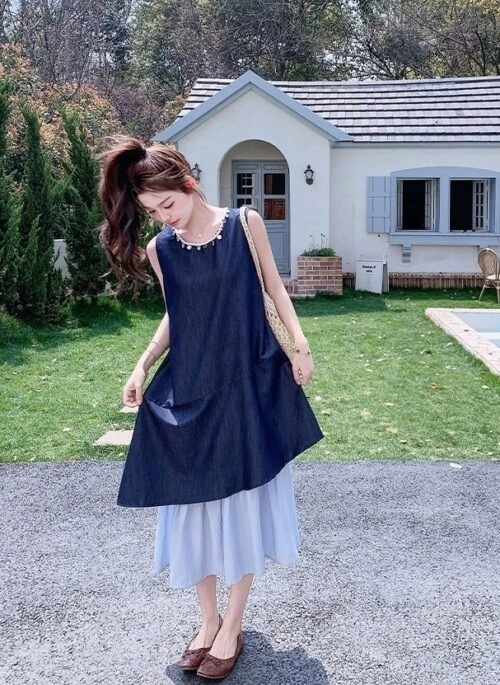 Elegant Sleeveless Midi Dress