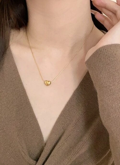 Gold Heart Pendant Necklace | Somi