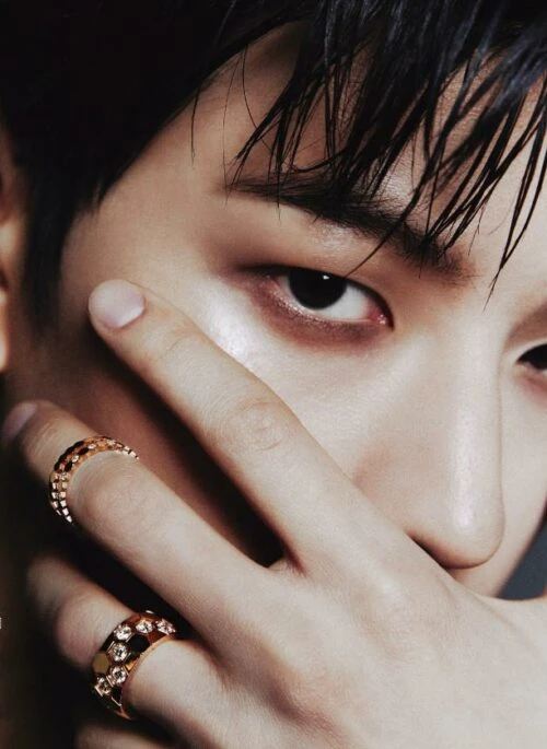 Gold Honeycomb Crystal Embellished Wide Ring | Seungmin – Stray Kids