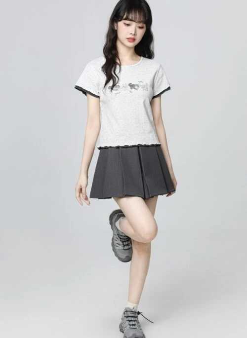 Gray Ruffle Trim Crewneck Short Sleeve Printed Top