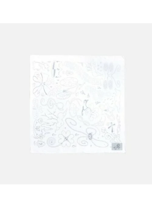 Hearts2Hearts “The Chase” Bandana | White Ver.