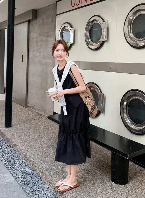 Lace Overlay Sleeveless Casual Summer Dress