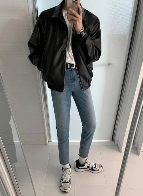 Light Wash Slim Straight Jeans
