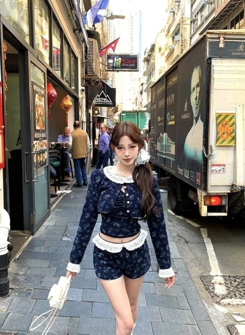 Navy Blue Lace Collar Floral Cardigan |  Haneul – Kiss Of Life