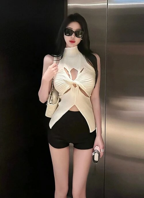 Off-White Twisted Front Cut-Out Top | Chisa – XG