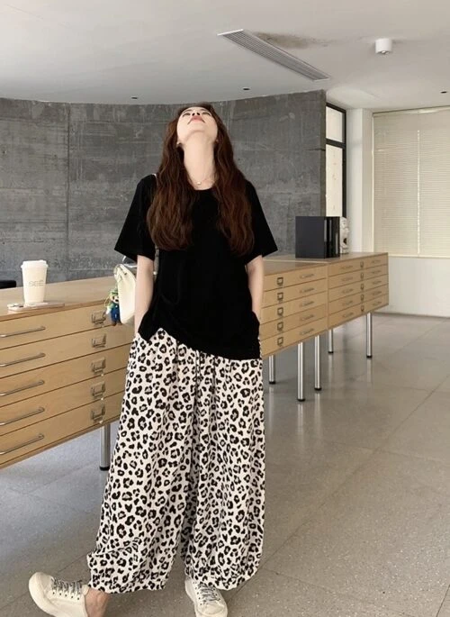 Vintage Leopard Print Casual Pants Black Tee Set