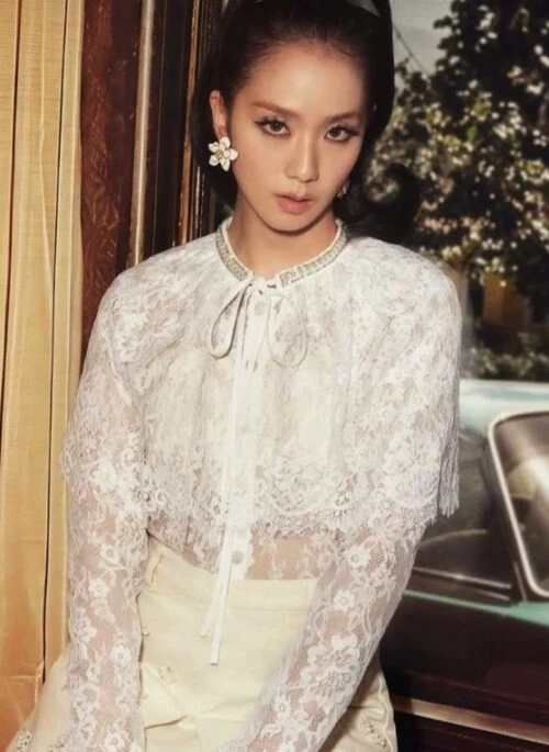 White Lace Cape Style Blouse | Jisoo – BlackPink