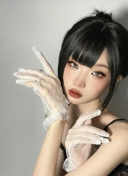 White Lace Ruffles Gloves | Juria – XG