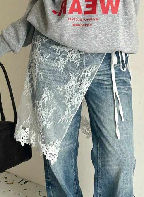 White Lace Tie Wrap Skirt | Eunchae – Le Sserafim