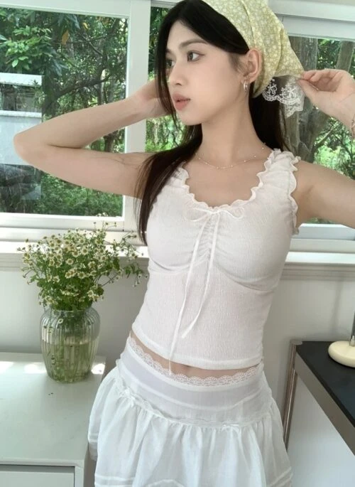 White Lettuce-Trim Tank Top | Somi