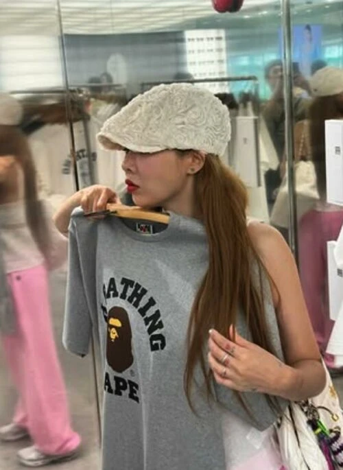 White Rose Textured Beret Hat | HyunA