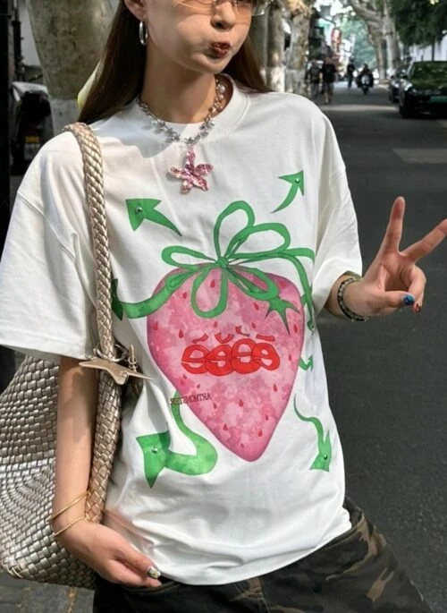 White Strawberry Ribbon Print T-Shirt | Chaeyoung – Twice