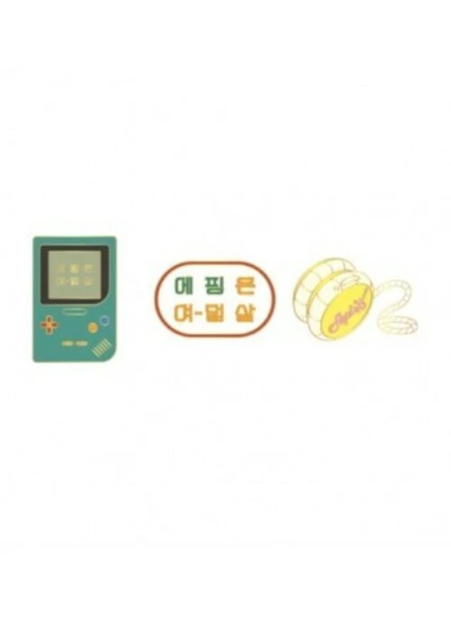 APINK 8Years Old Concert Merch – Retro Badge Set