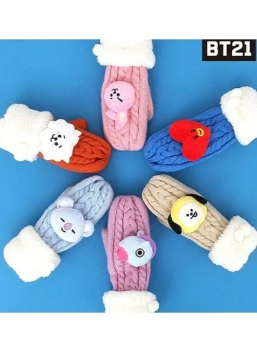 BT21 “Knit Glove” Merch
