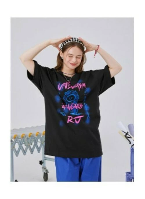 BT21 Line Friends Collaboration – T-Shirt | RJ Black