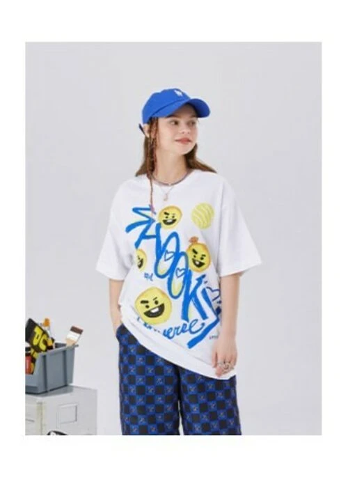 BT21 Line Friends Collaboration – T-Shirt | SHOOKY White