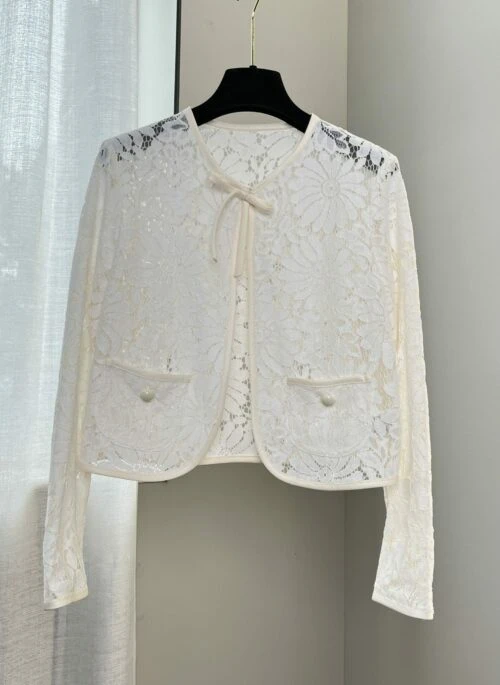 Beige Daisy Lace Bow Cardigan | IU
