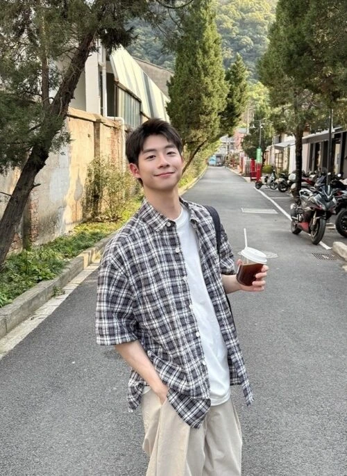 Black And White Checkered Button-Up Shirt | Jay – Enhypen
