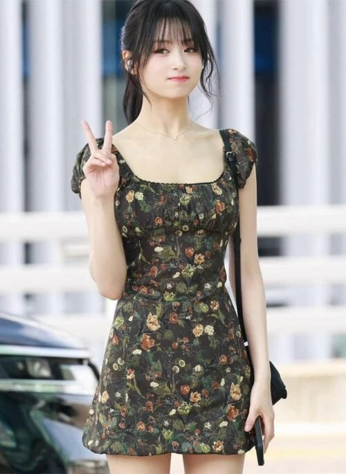 Black Floral Puff-Sleeve Mini Dress | Ahyeon - BabyMonster