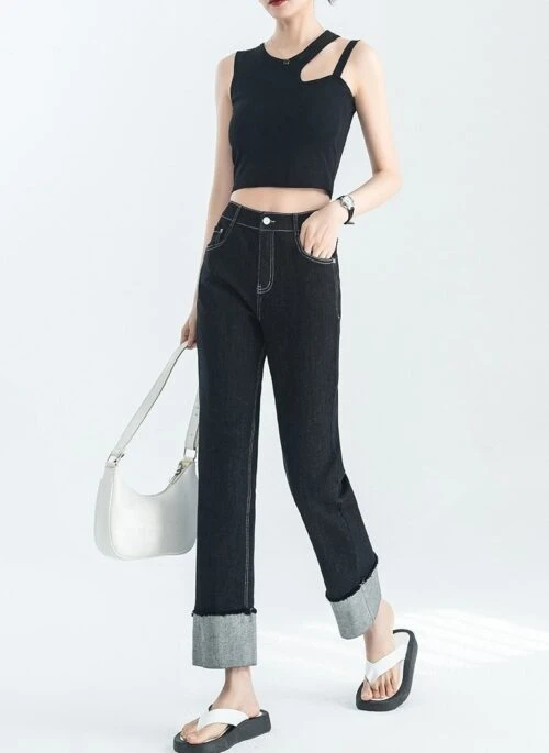 Black Folded Hem Jeans | Yunjin – Le Sserafim