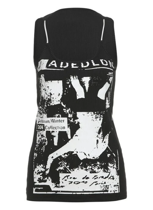 Black Urban Graphic Fitted Top | Eunchae – Le Sserafim