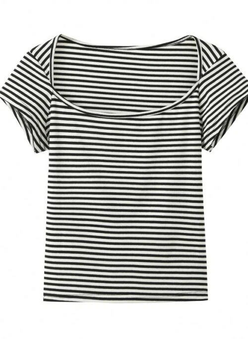 Black & White Striped Scoop-Neck Top | Yuna - ITZY