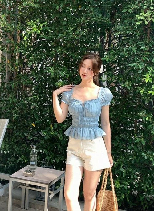 Blue Cinched Waist Puff Sleeve Top | Lisa – BlackPink