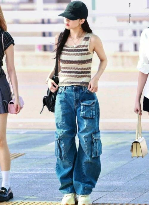 Blue Vintage Wash Oversized Cargo Jeans | Ruka - BabyMonster