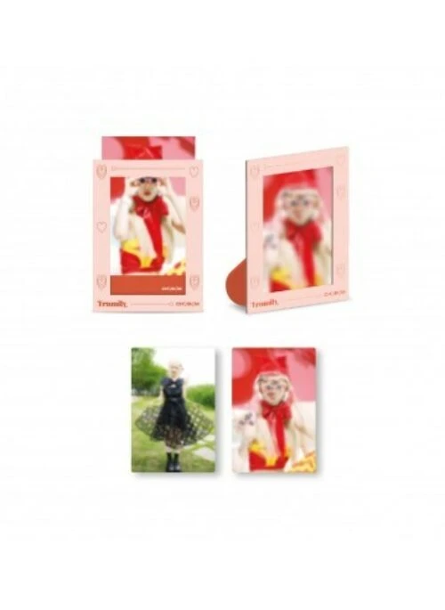 CHOBOM “FRAMILY” Merch – Lenticular Photo & Frame Set