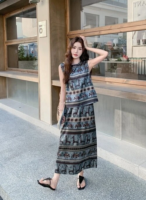 Chic Fashion Set Elegant Top And Skirt