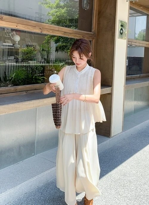 Chic Lightweight Top And Wide Leg Pants Set