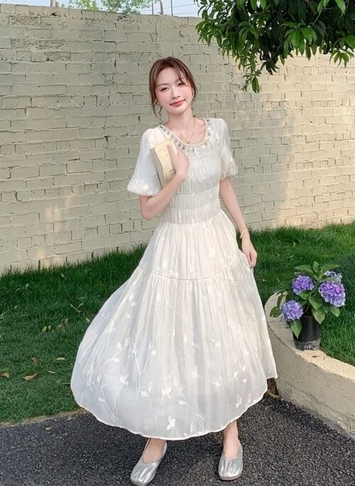 Elegant Embroidered Puff Sleeve Vacation Maxi Dress