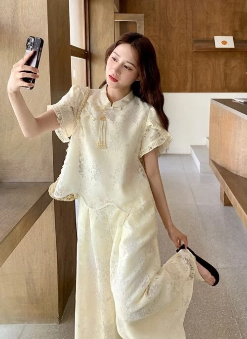 Elegant Embroidered Top With Wide Leg Pants Set