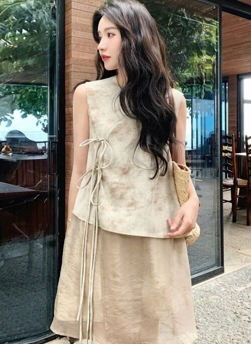 Elegant Ink Dye Vest And Shorts Set