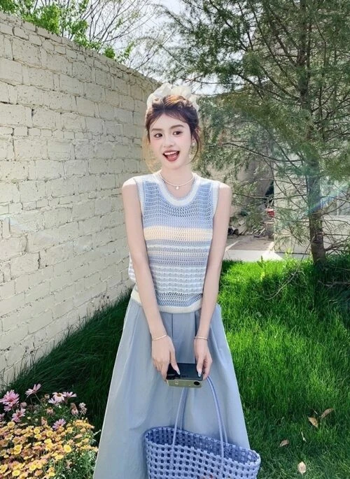 Fashion Knit Vest And High Waist Skirt Set