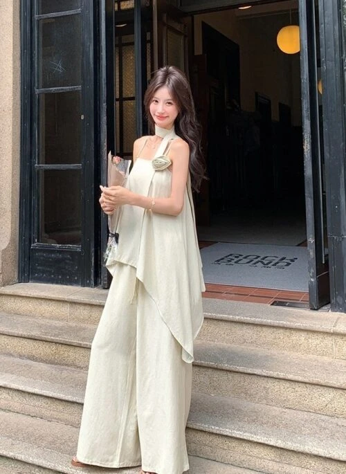 Floral Sleeveless Top And Wide Leg Pants Set