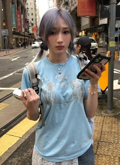 Light Blue Glitter Graphic T-Shirt | Haerin – NewJeans