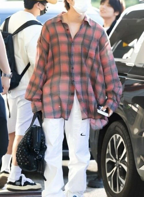 Pink Plaid Oversized Shirt | Han – Stray Kids