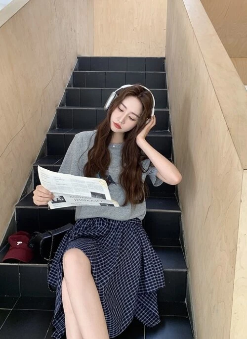 Plaid Skirt And Printed Short Sleeve Tee Set