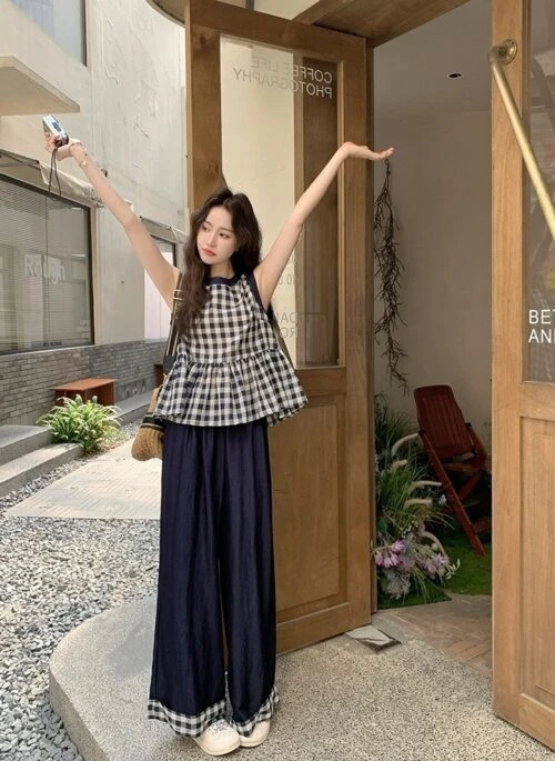 Plaid Sleeveless Top And Wide Leg Pants Set