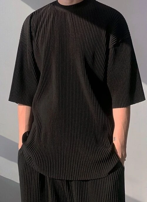 Pleated Loose Fit Crew Neck T-Shirt