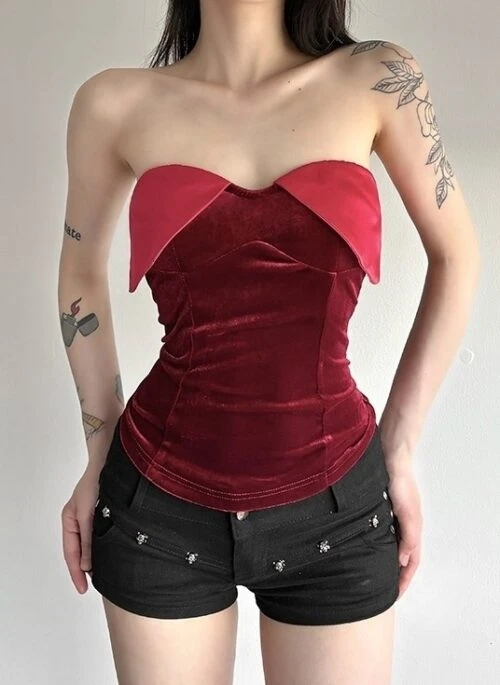 Red Heart-Neckline Corset Top | Jennie – BlackPink
