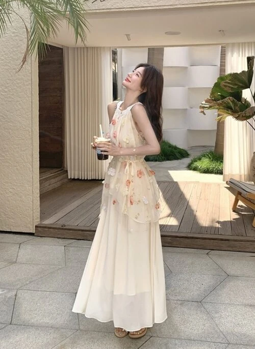 Romantic Embroidered Mesh Patchwork Halter Dress