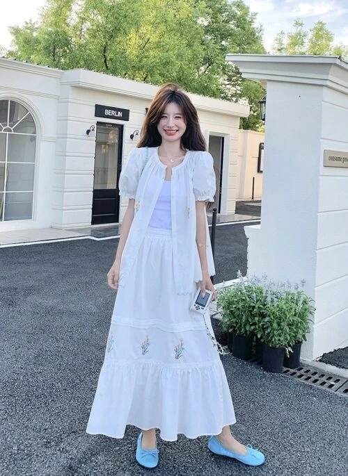 Romantic Embroidered Shirt And Skirt Set