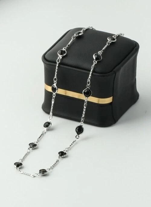 Silver Chain Black Stone Accent Necklace | LeeKnow – Stray Kids