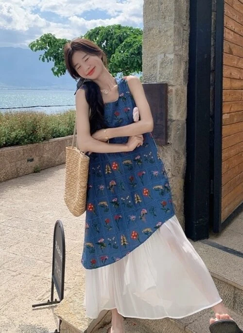 Vintage Embroidered Sleeveless Vacation Sundress