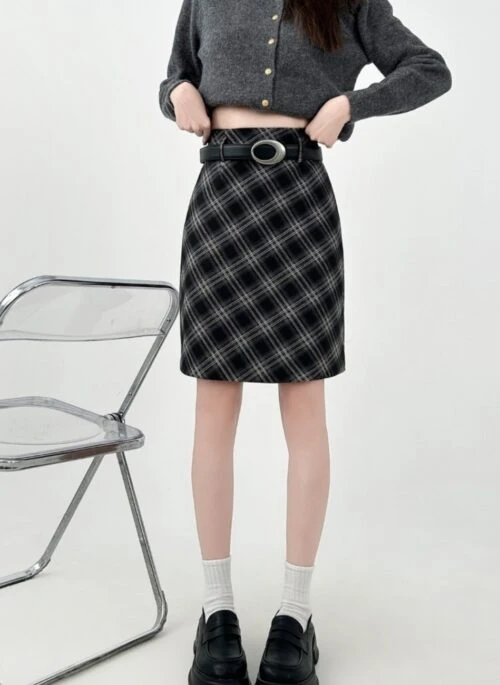 Vintage Plaid Wool A Line Midi Skirt